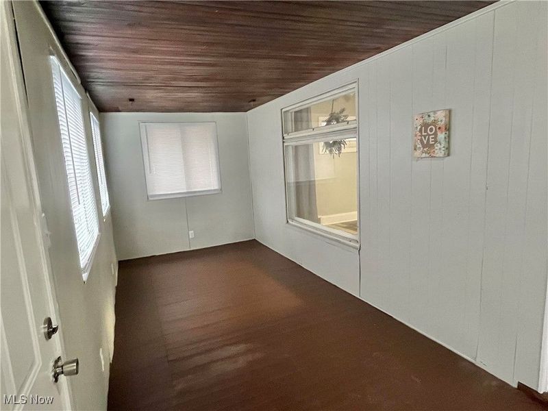 10914 Fidelity Avenue, Cleveland, OH 44111 Photo 34