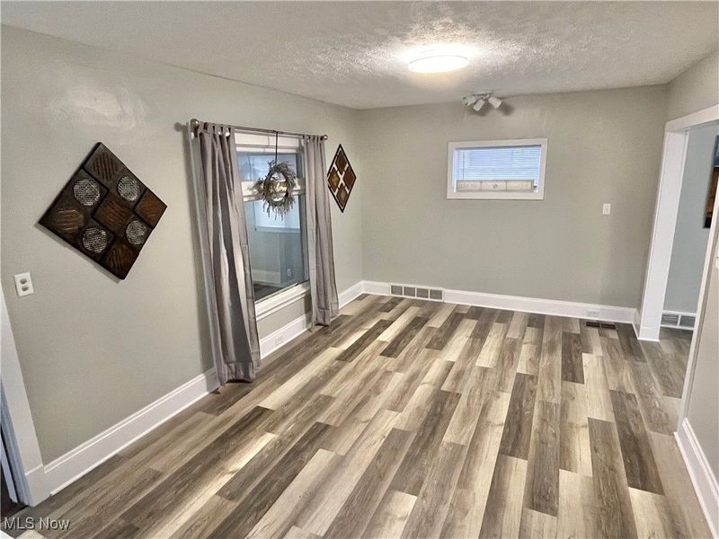 10914 Fidelity Avenue, Cleveland, OH 44111 Photo 36