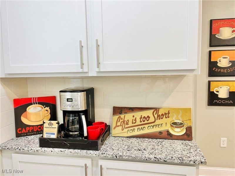 10914 Fidelity Avenue, Cleveland, OH 44111 Photo 4