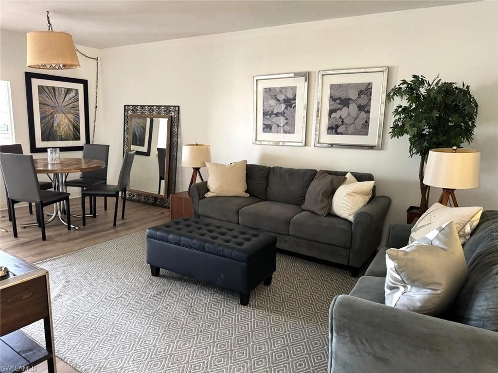 1900 Alamanda Dr, Unit 303, Naples, FL 34102 Photo