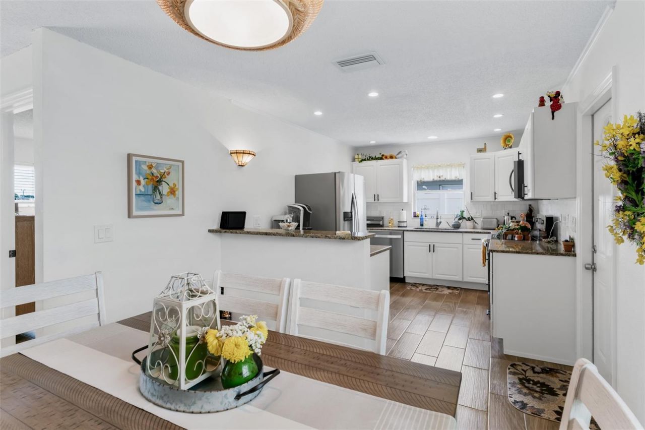 6411 Elmhurst Court, Pinellas Park, FL 33782 Photo