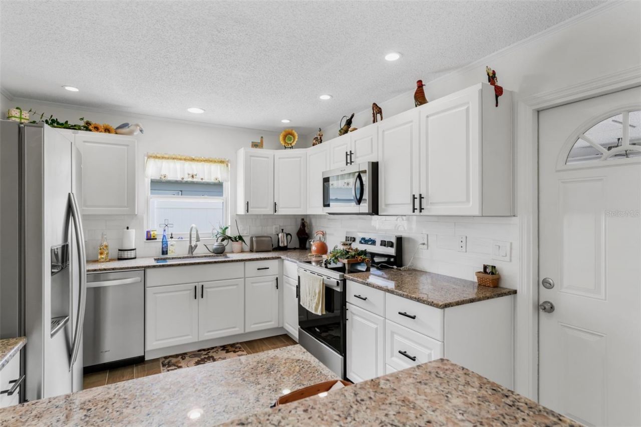 6411 Elmhurst Court, Pinellas Park, FL 33782 Photo