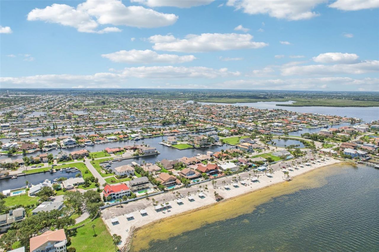 5521 Windward Way, New Port Richey, FL 34652 Photo