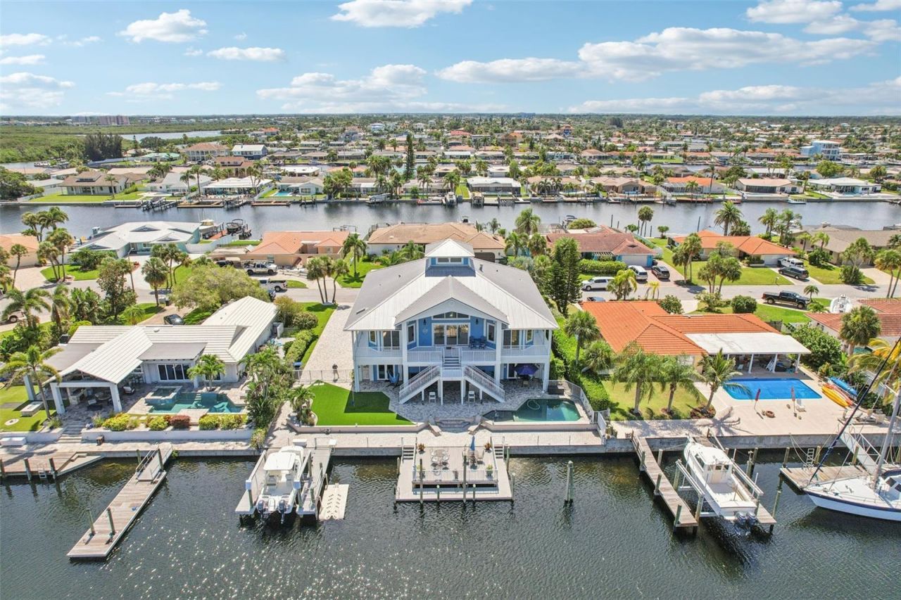 5521 Windward Way, New Port Richey, FL 34652 Photo