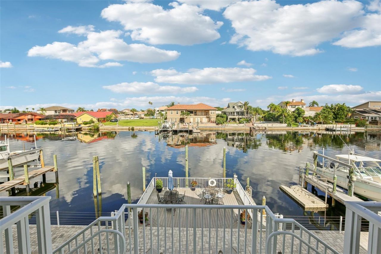 5521 Windward Way, New Port Richey, FL 34652 Photo