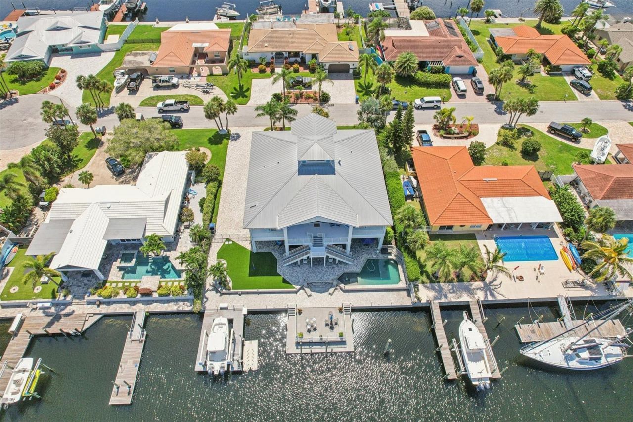 5521 Windward Way, New Port Richey, FL 34652 Photo