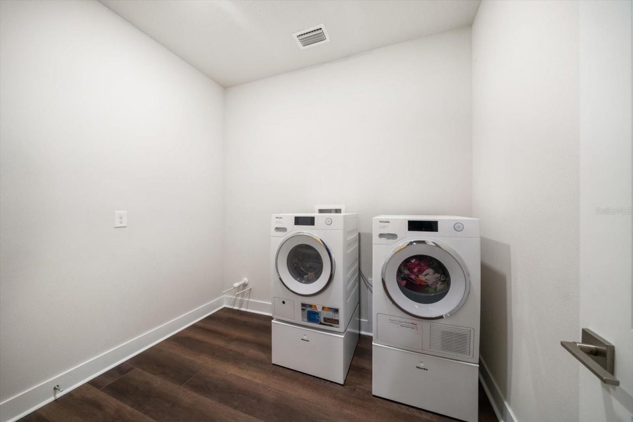 2516 Cobalt Shores Lane, Clearwater, FL 33761 Photo