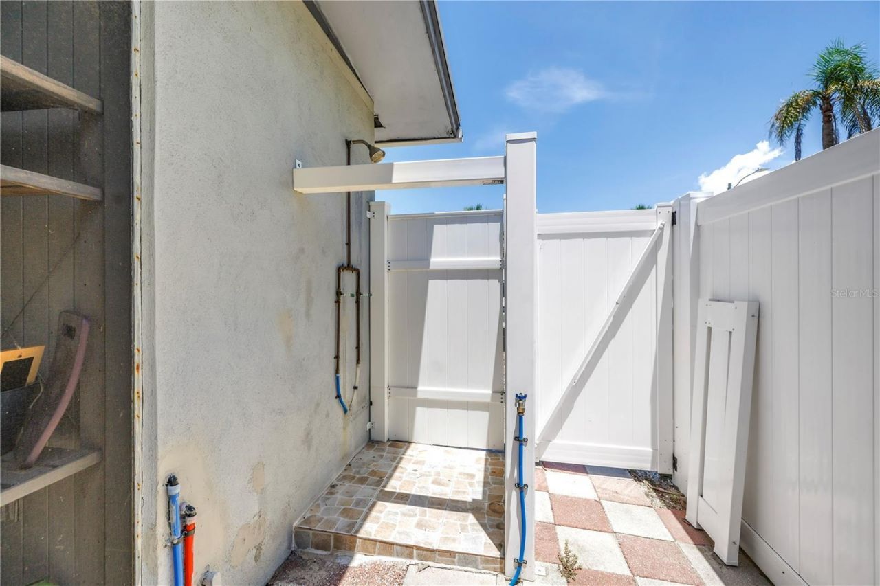 360 71st Avenue, Saint Pete Beach, FL 33706 Photo