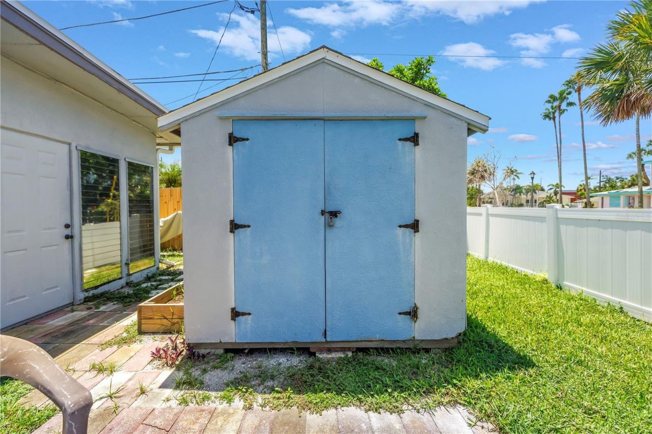 360 71st Avenue, Saint Pete Beach, FL 33706 Photo