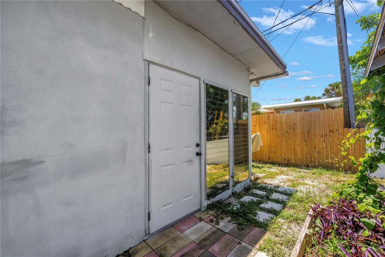 360 71st Avenue, Saint Pete Beach, FL 33706 Photo
