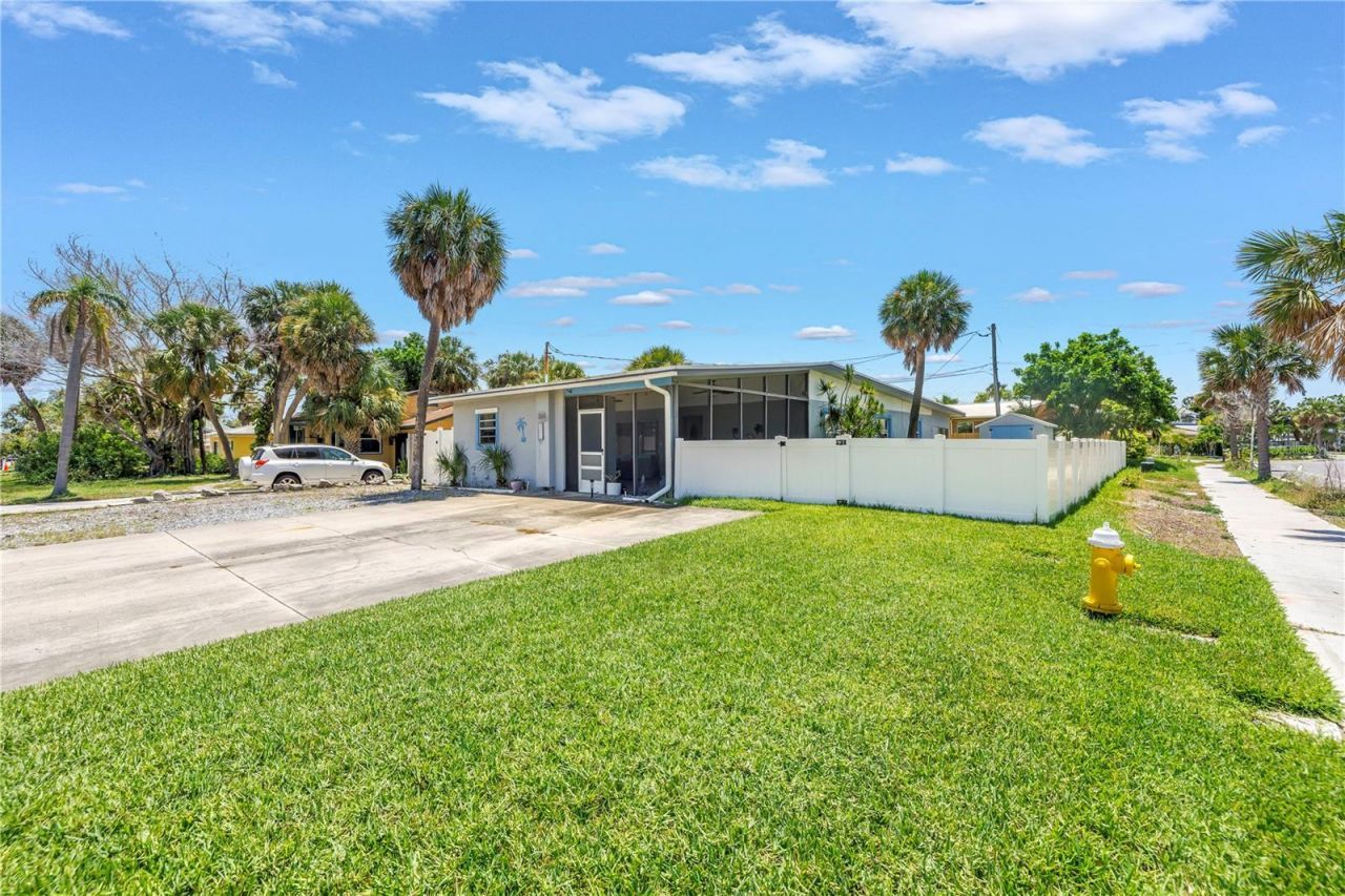 360 71st Avenue, Saint Pete Beach, FL 33706 Photo