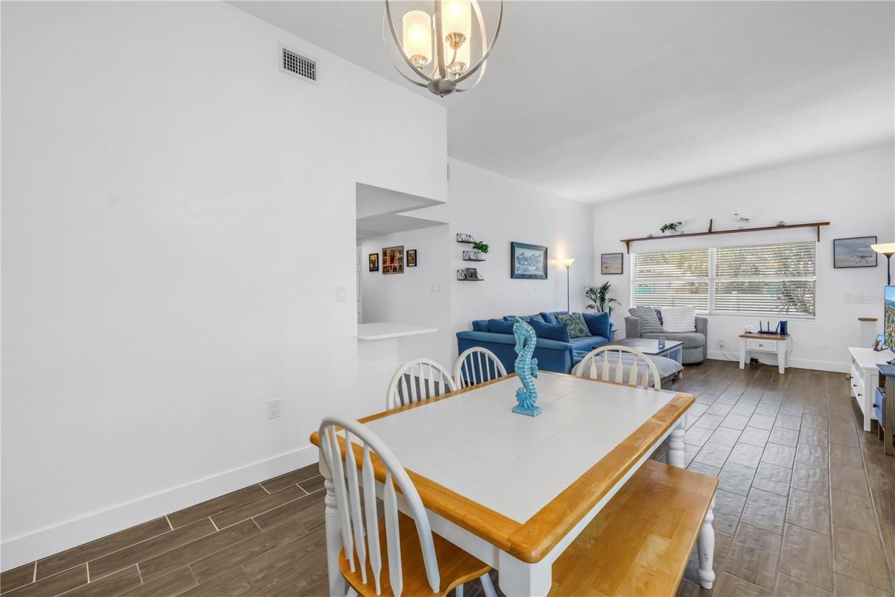 360 71st Avenue, Saint Pete Beach, FL 33706 Photo