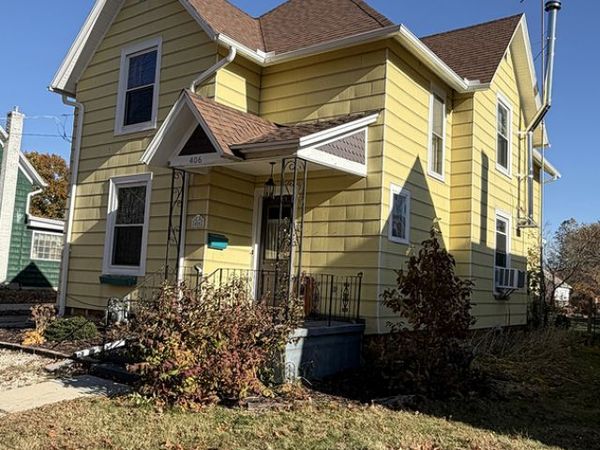 406 S Genesee Street, Morrison, IL 61270