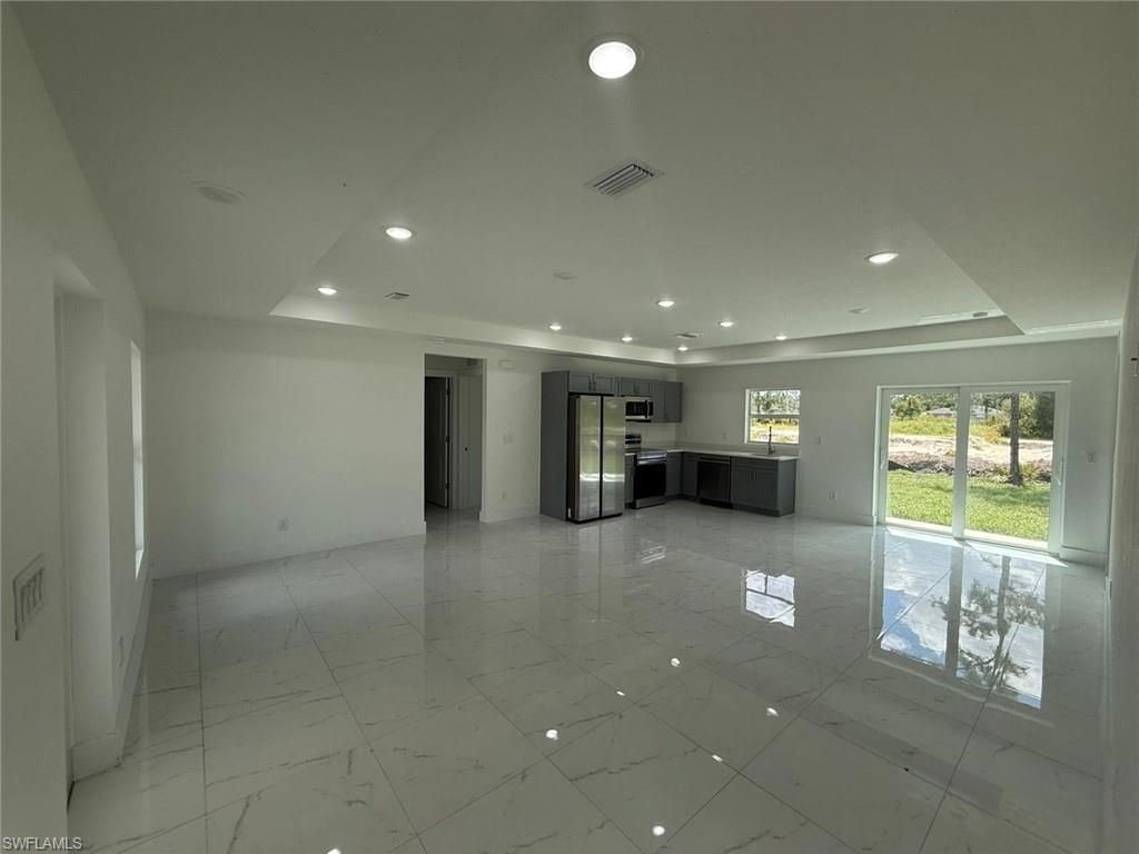 322 Mcarthur Blvd, Lehigh Acres, FL 33974 Photo