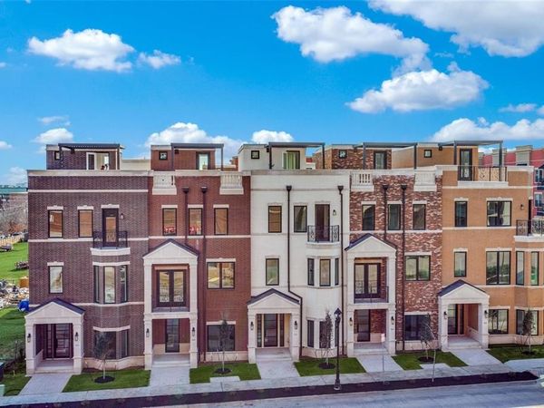 250 E Dallas Street, Unit 124, Grapevine, TX 76051