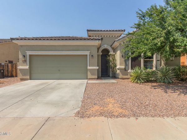 18328 W SAGUARO Lane, Surprise, AZ 85388