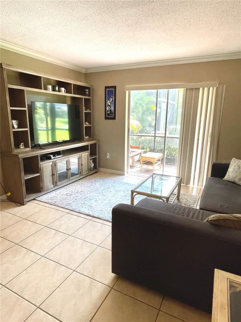 912 La Costa Circle, Unit 3, Sarasota, FL 34237 Photo