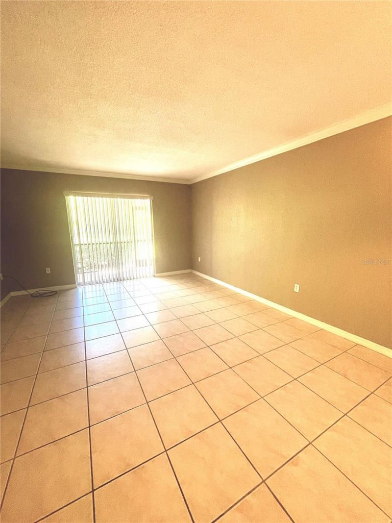 912 La Costa Circle, Unit 3, Sarasota, FL 34237 Photo