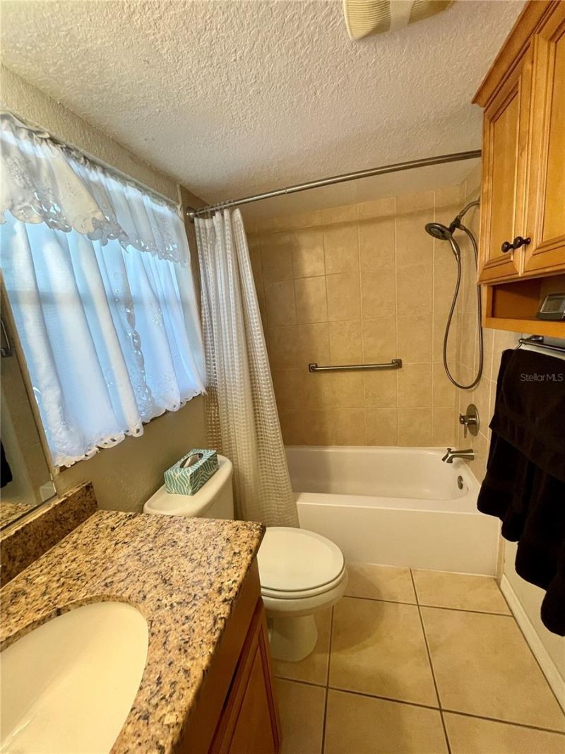 912 La Costa Circle, Unit 3, Sarasota, FL 34237 Photo