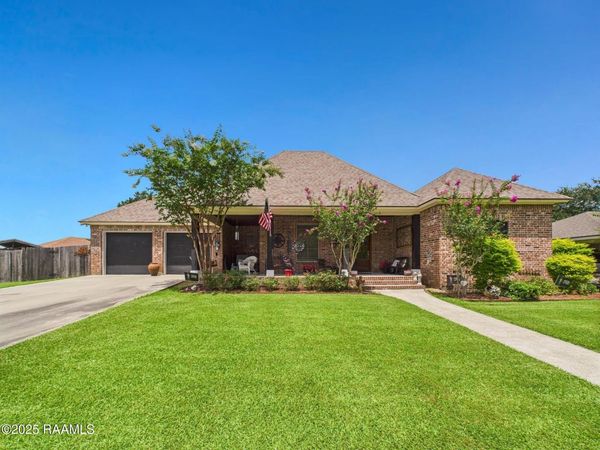 130 Dove Circle, Lafayette, LA 70508
