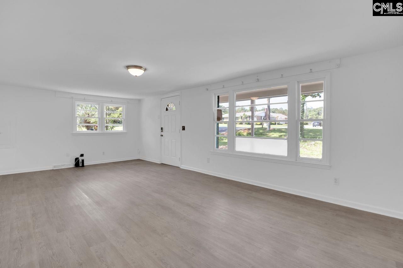 1502 Pine Street Photo 4