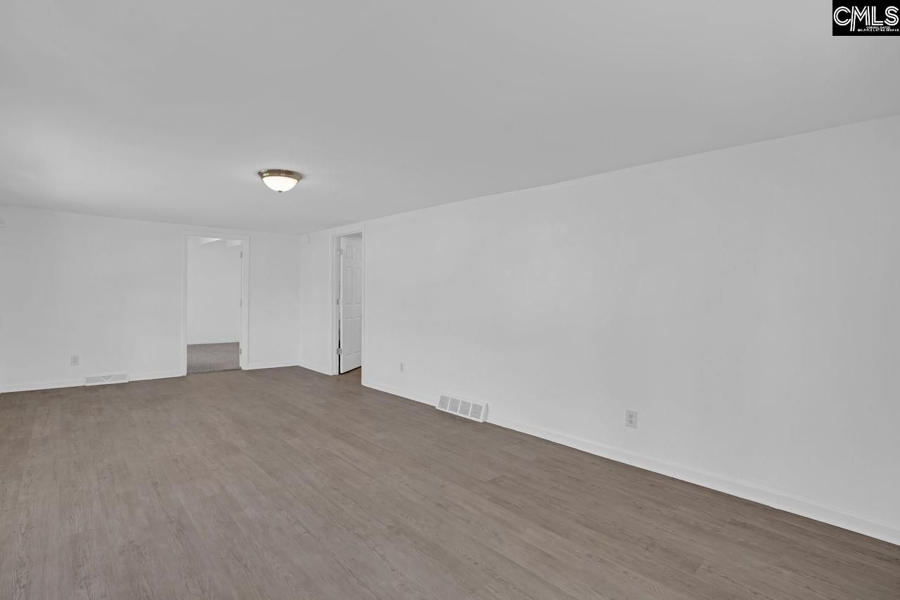 1502 Pine Street Photo 7