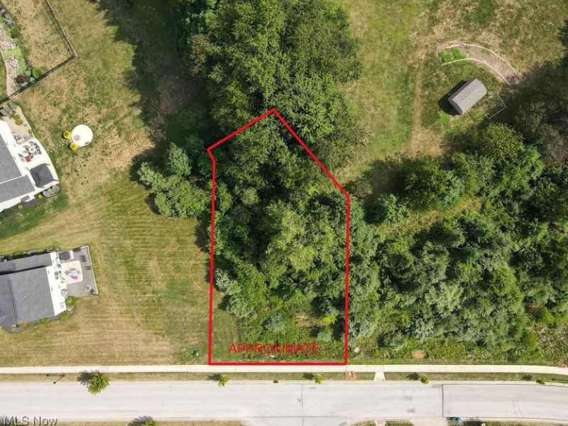 2771 Superior Drive, Green, OH 44685 Photo 2