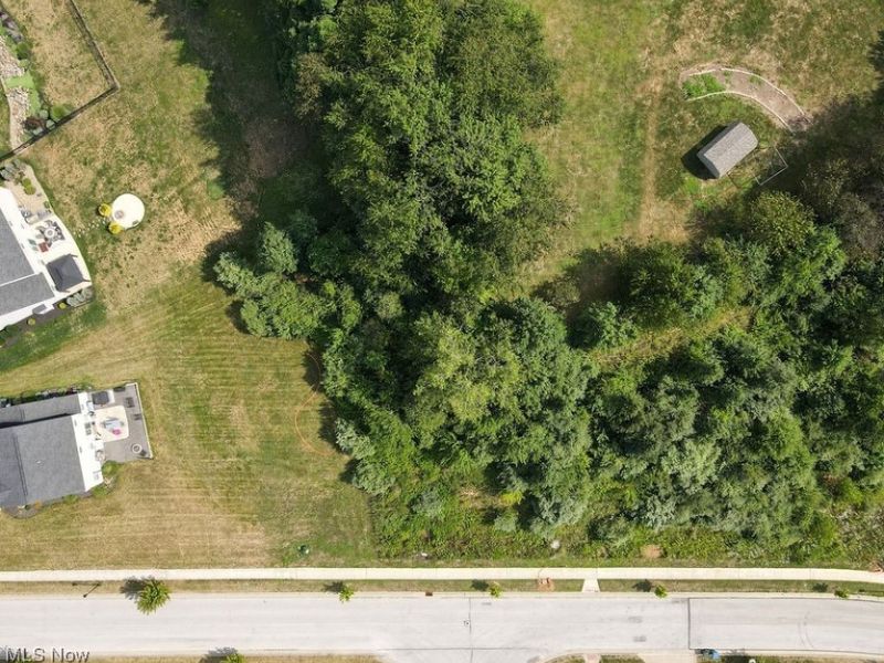 2771 Superior Drive, Green, OH 44685 Photo 8