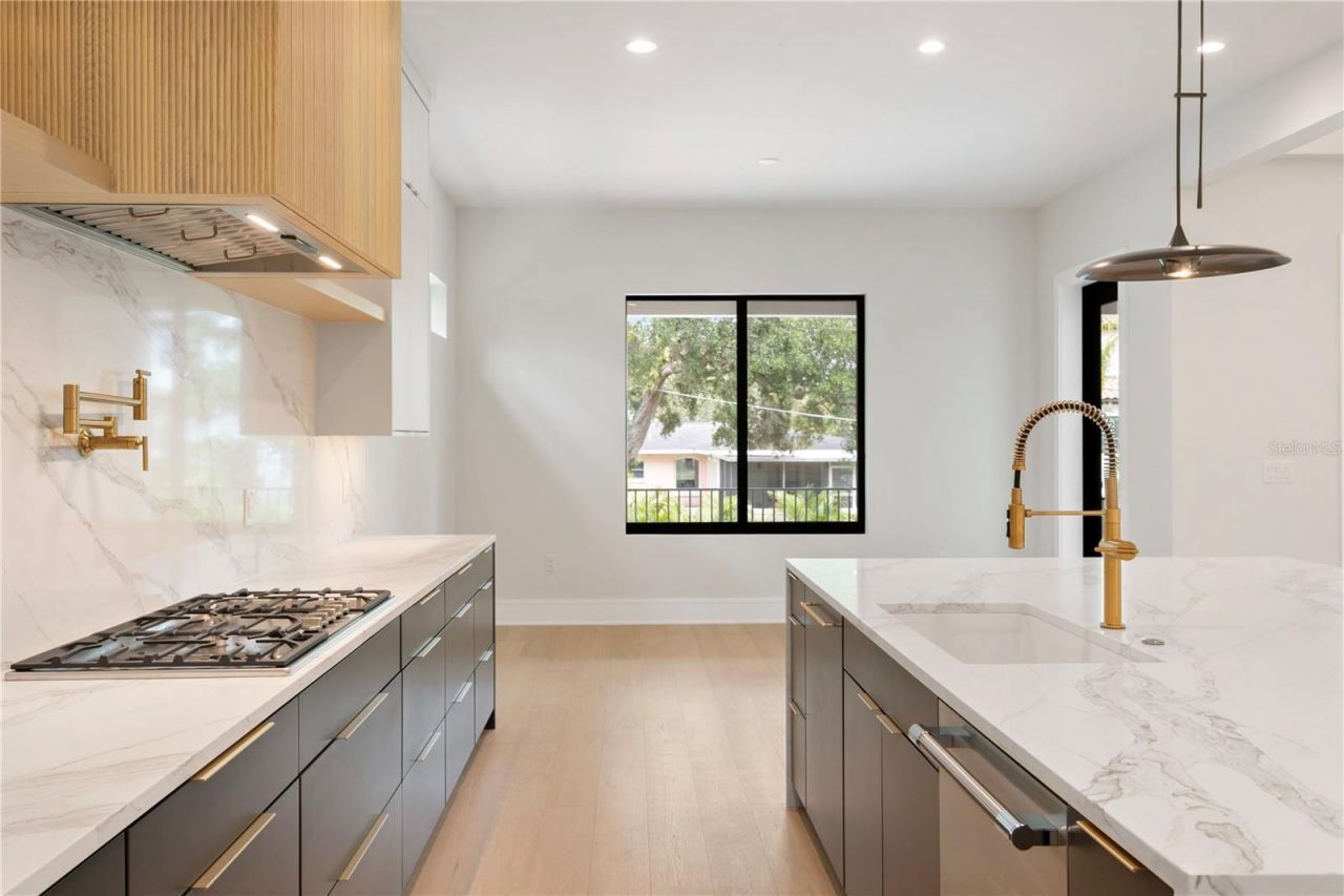 2606 N Dundee Street, Tampa, FL 33629 Photo