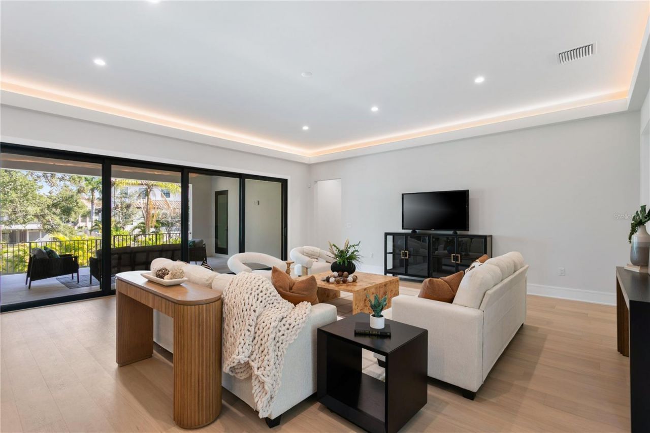 2606 N Dundee Street, Tampa, FL 33629 Photo