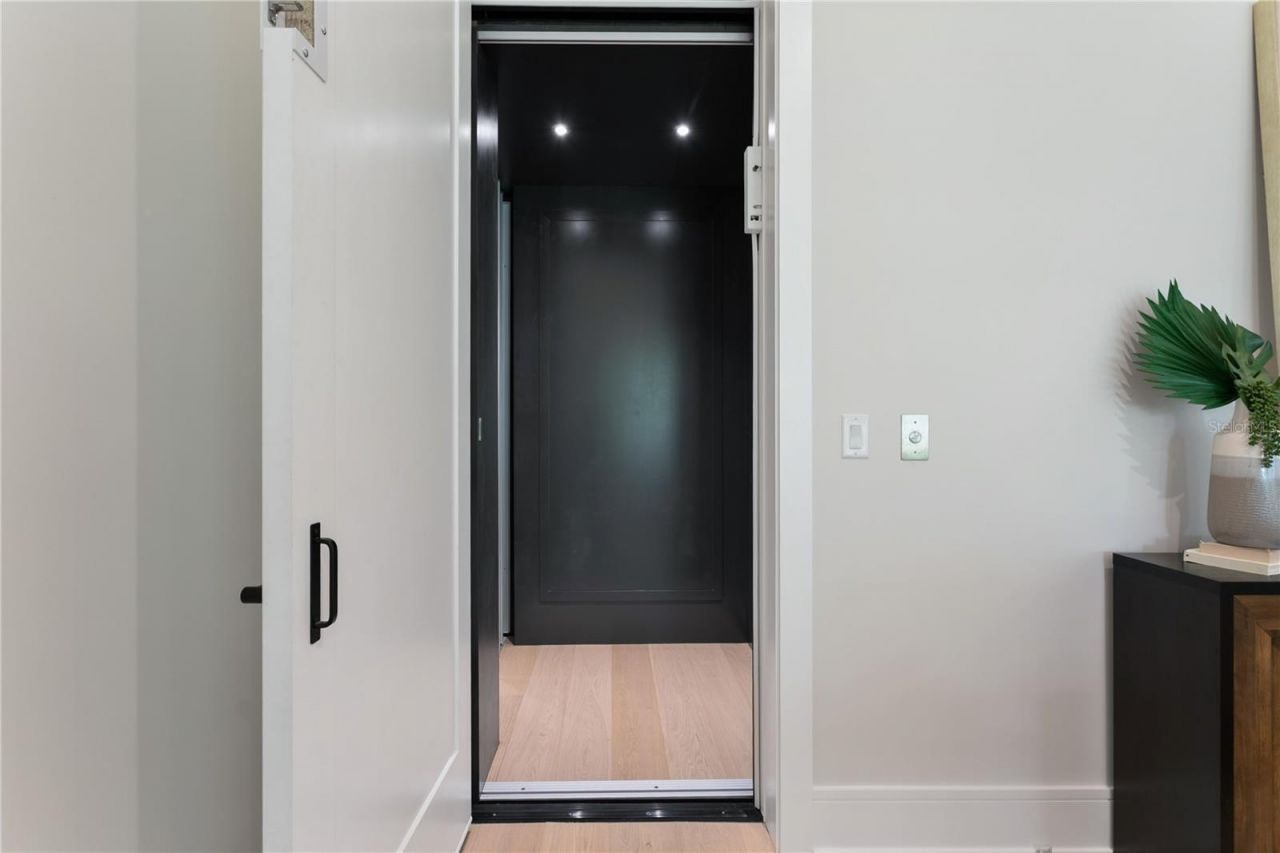 2606 N Dundee Street, Tampa, FL 33629 Photo