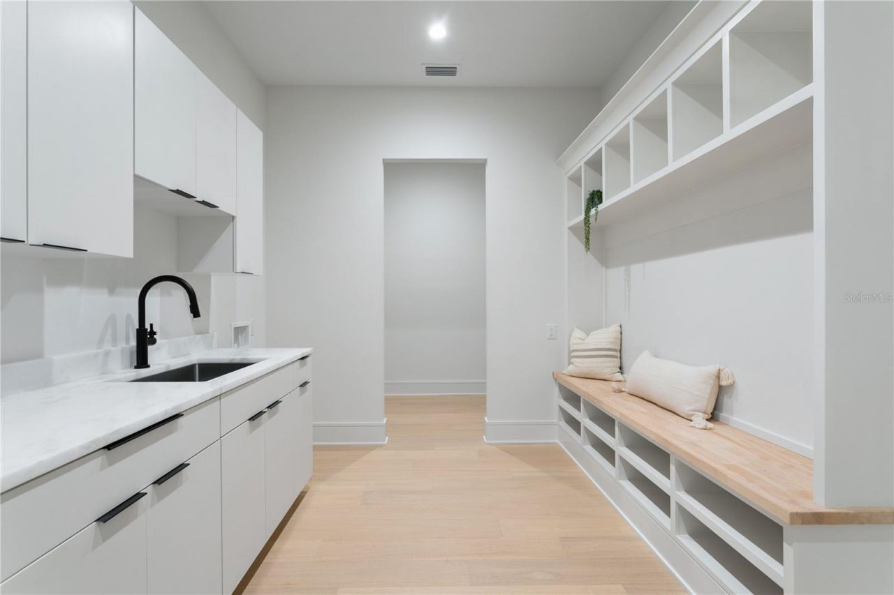 2606 N Dundee Street, Tampa, FL 33629 Photo