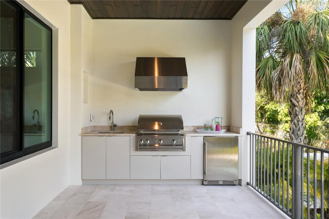 2606 N Dundee Street, Tampa, FL 33629 Photo