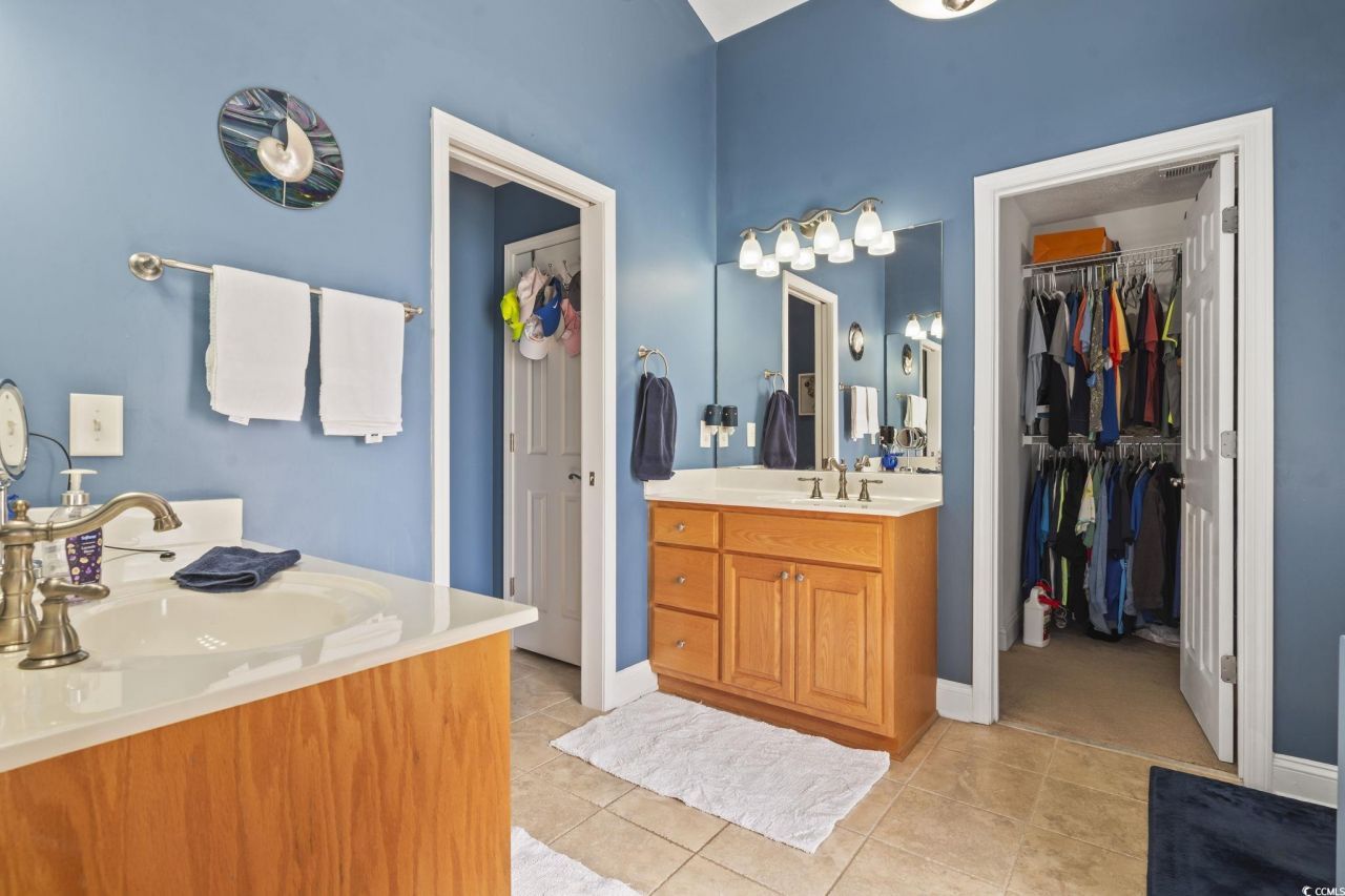 188 Governors Loop Photo 21