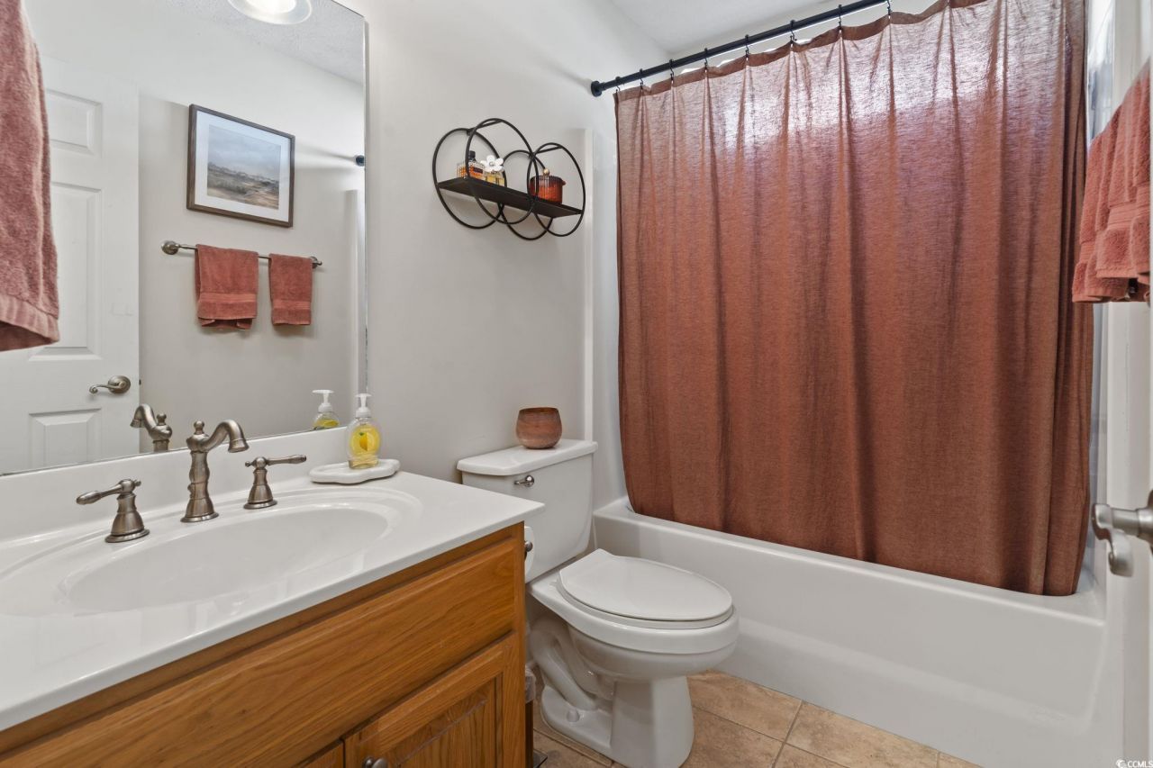 188 Governors Loop Photo 25