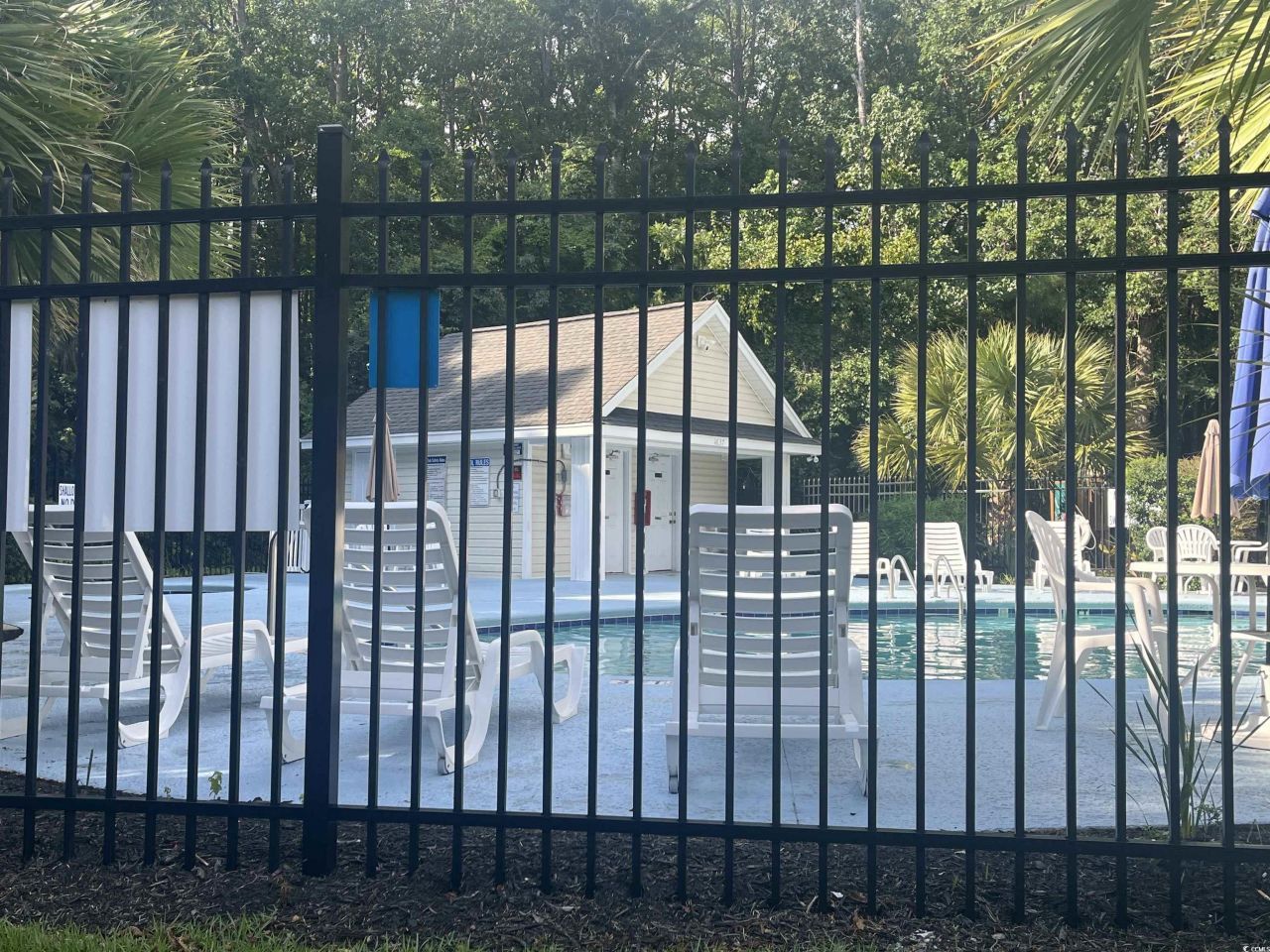 188 Governors Loop Photo 38