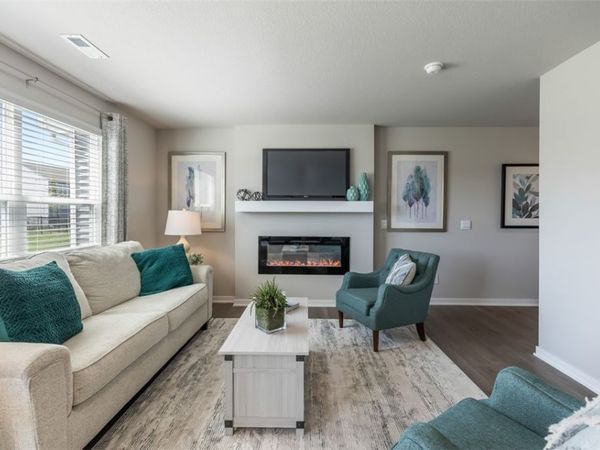 4734 170th Place, Urbandale, IA 50323