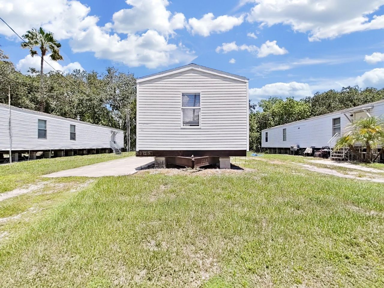 6304 Eugene Acres Lane, Gibsonton, FL 33534 Photo