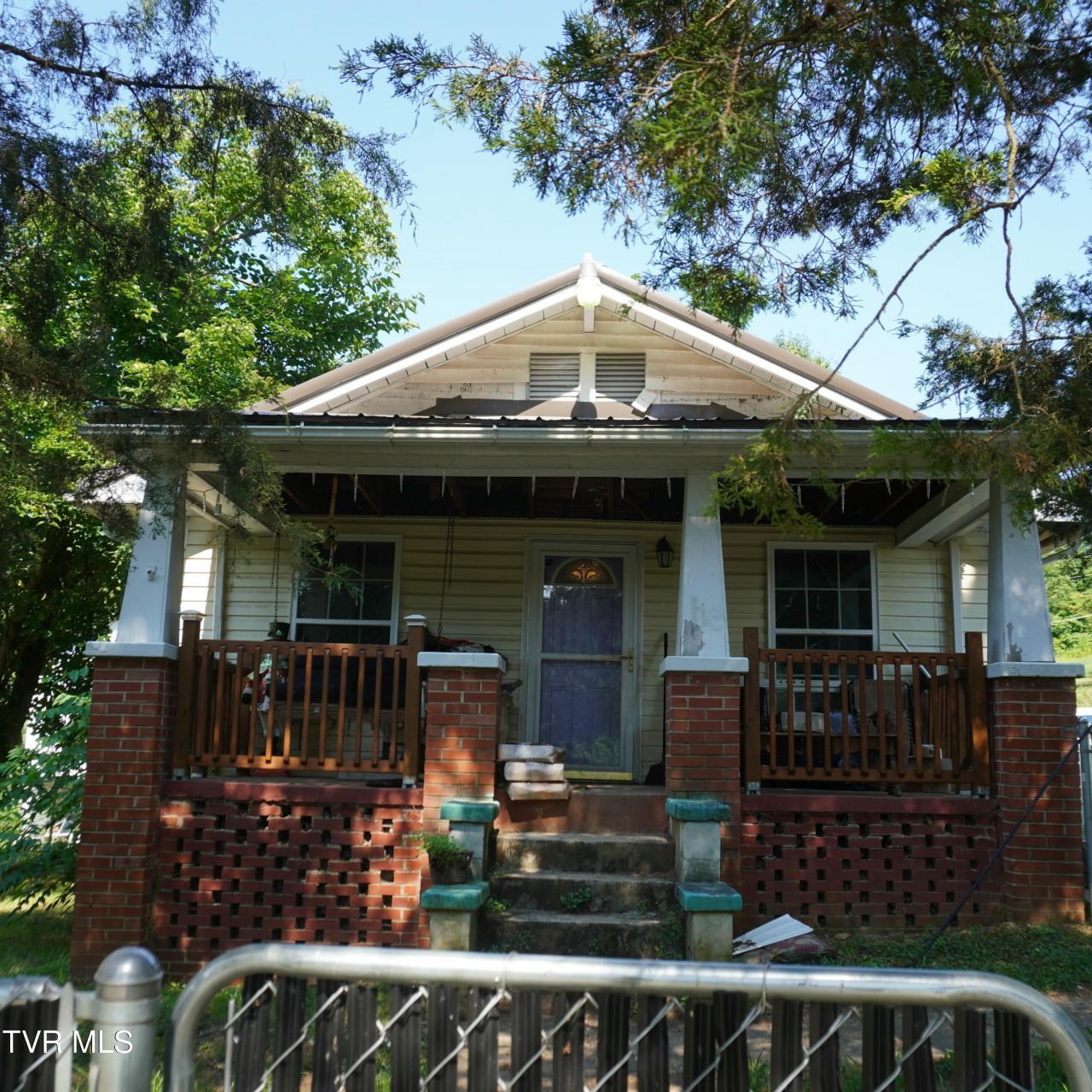 143 Massey Street, Elizabethton, TN 37643 Main Photo