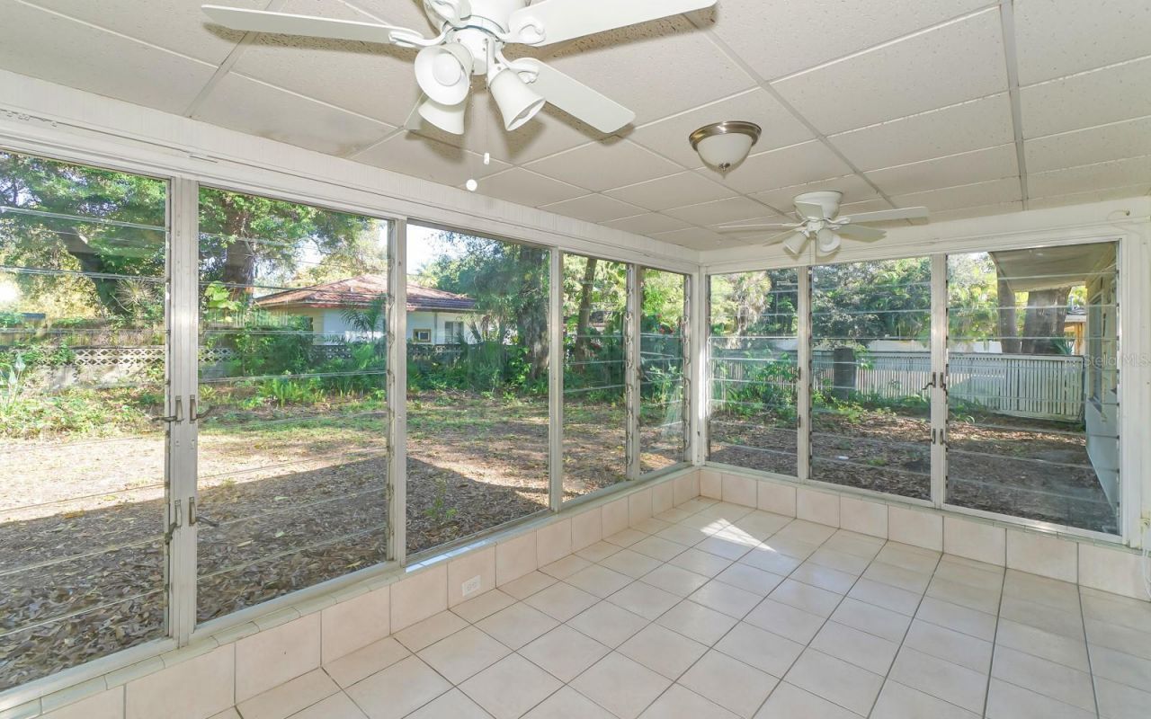 2461 Ringling Boulevard, Sarasota, FL 34237 Photo