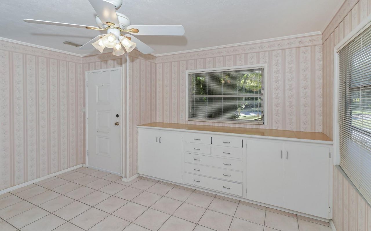 2461 Ringling Boulevard, Sarasota, FL 34237 Photo