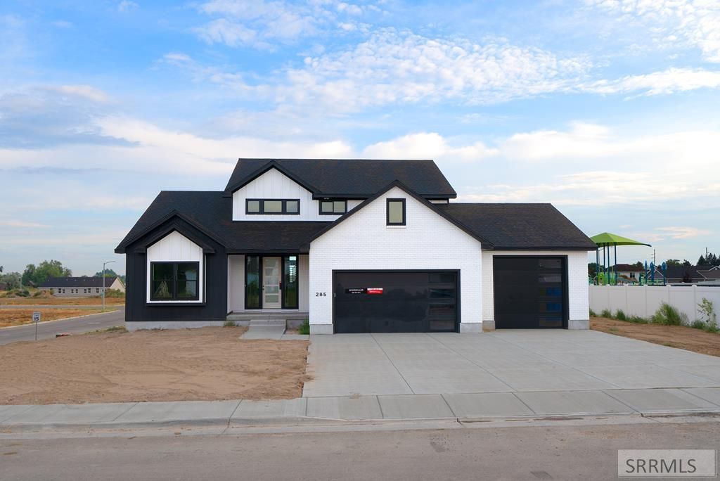 285 Moonlight Drive, Shelley, ID 83274 Main Photo