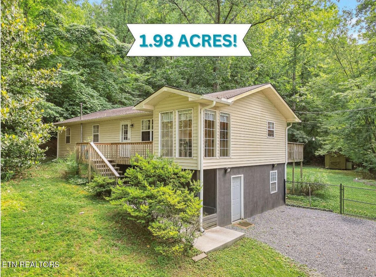 6923 Hurst Lane, Knoxville, TN 37918 Main Photo