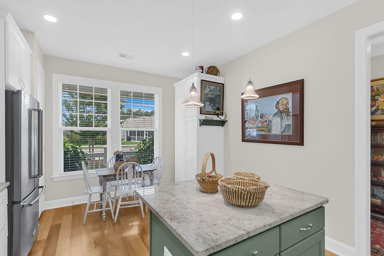 4020 Wood Violet Lane Photo 10