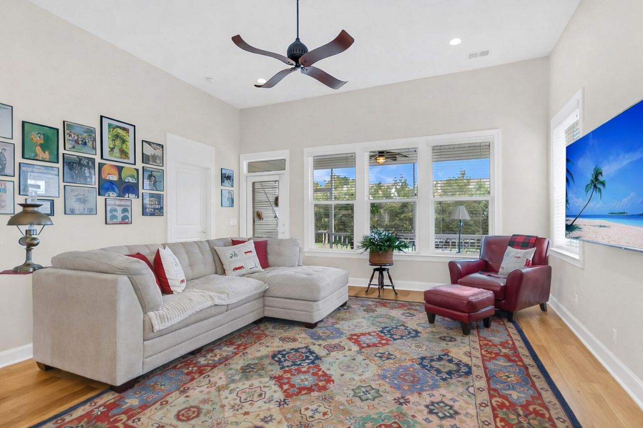 4020 Wood Violet Lane Photo 6