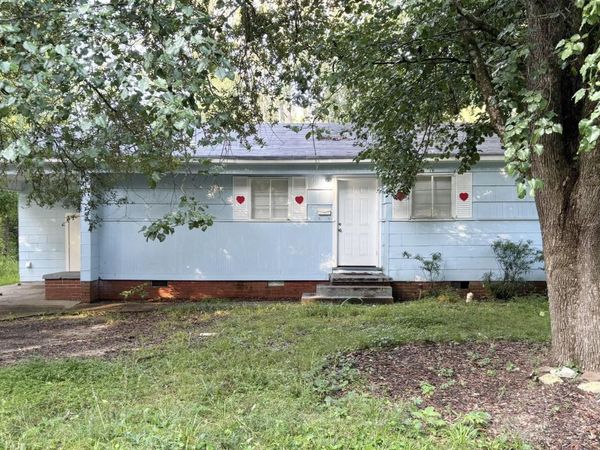 1027 Woody Drive, Jackson, MS 39212