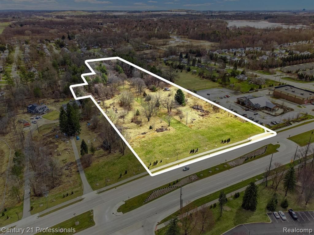 3315 S Baldwin Road, Orion Township, MI 48359 Main Photo