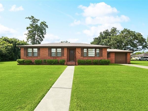 235 OAK Street, Hahnville, LA 70057