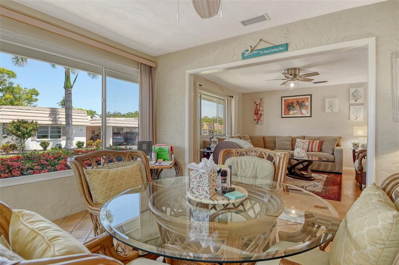 2308 Waterbluff Place, Unit V304, Sarasota, FL 34231 Photo