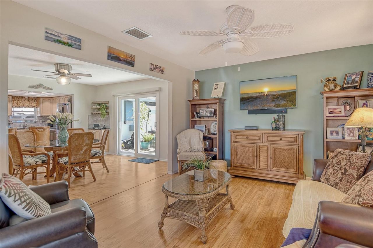 2308 Waterbluff Place, Unit V304, Sarasota, FL 34231 Photo